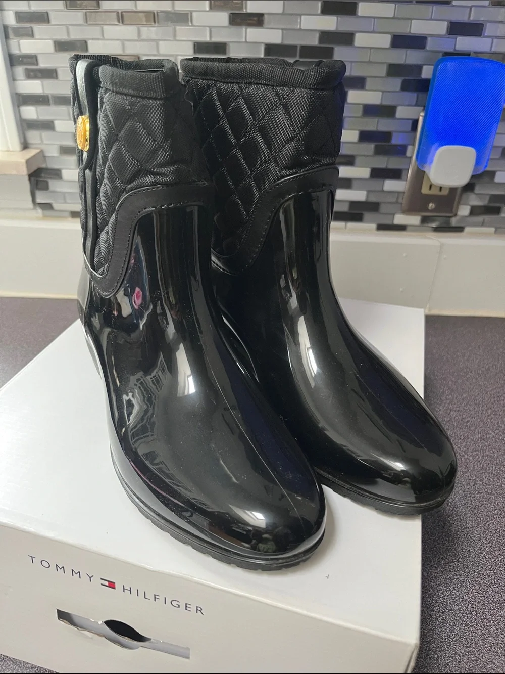 Tommy Hilfiger Black Quilted Gloss Rain Ankle Boots with Gold Logo